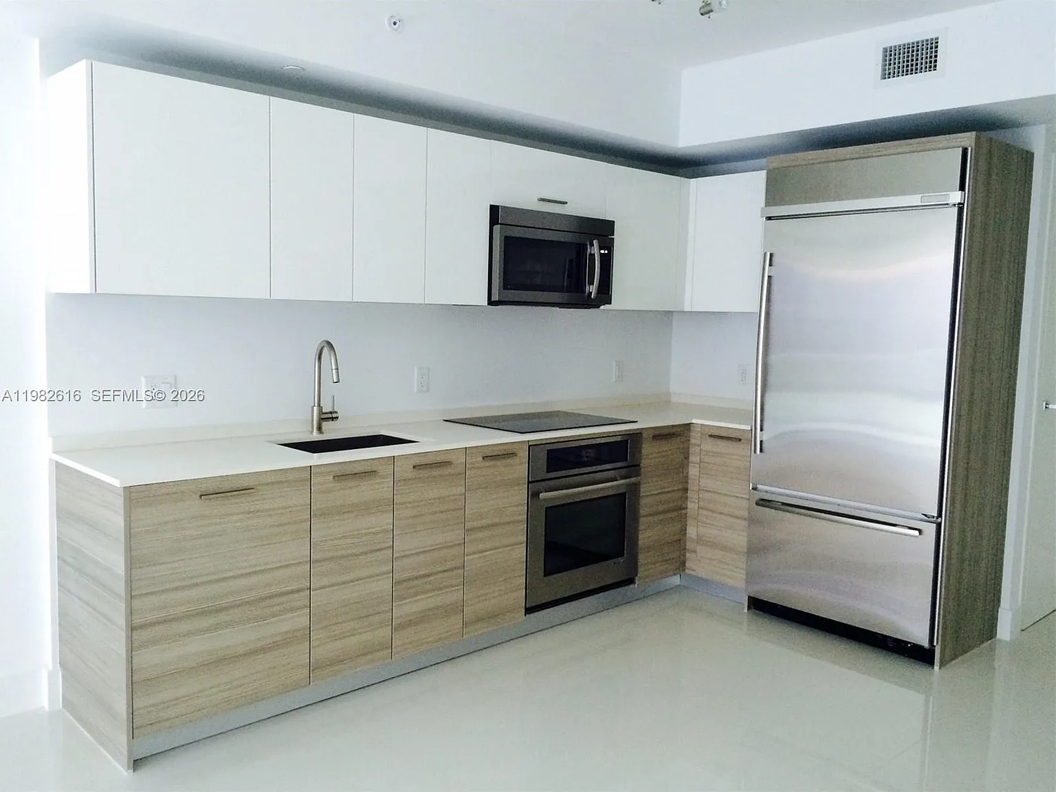 Brickellhouse — Photo 3