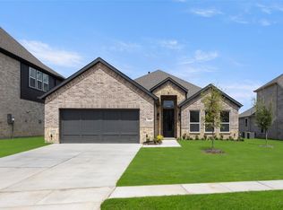332 Loretta Ln, Burleson, TX 76028