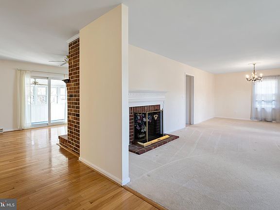 5th image of 315 Beechnut St