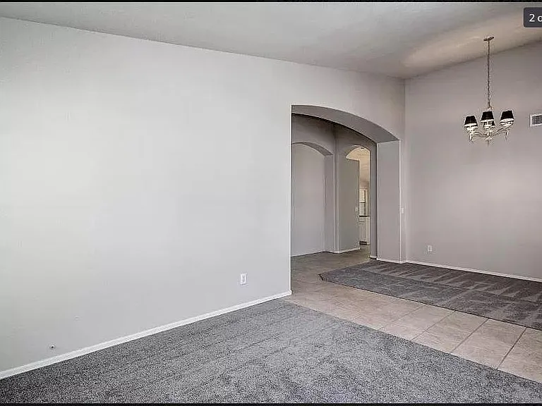 12715 W Cambridge Ave — Photo 2