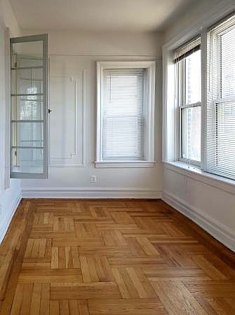 2nd image of 368 E 96th St