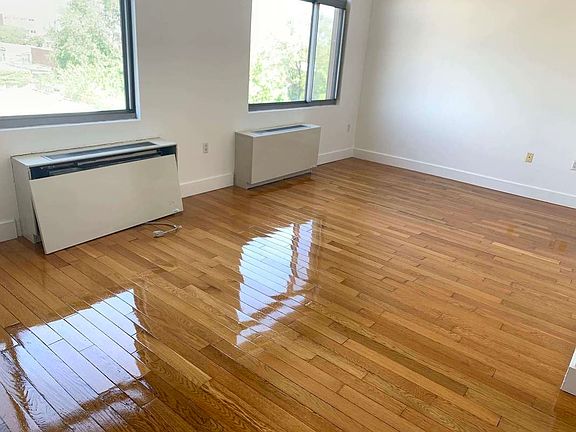 3rd image of 804 Bergen St #5A