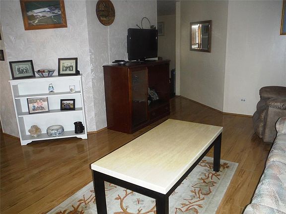 3rd image of 38 DEER TRAIL COURT #49