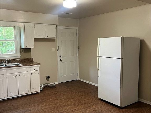 3rd image of 3517 Prince George Dr