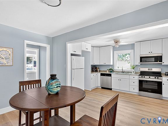 2nd image of 7816 Marthaven Dr