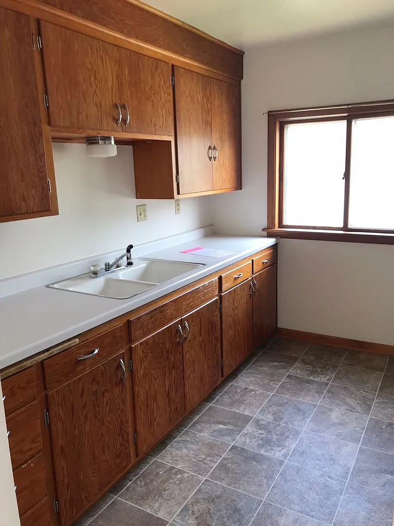 2 bed, 800 sqft, $790 — Photo 2