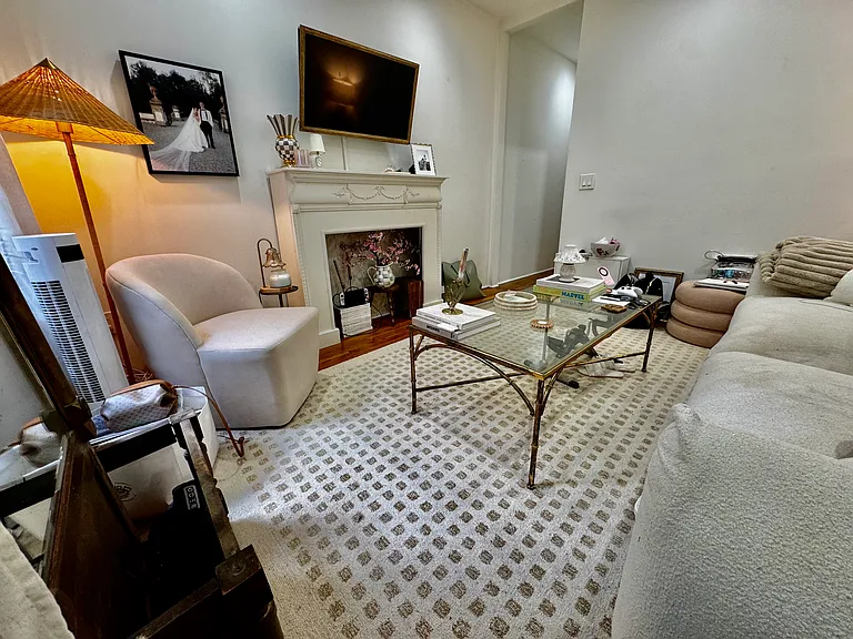 435 E 75th St #5 — Photo 3