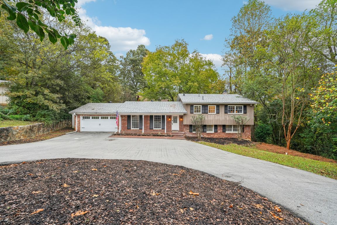 Paden Pl-S2910-001.jpg