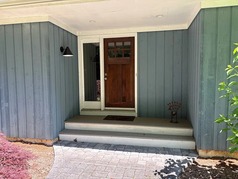 32 Sheep Pasture Rd — Photo 3