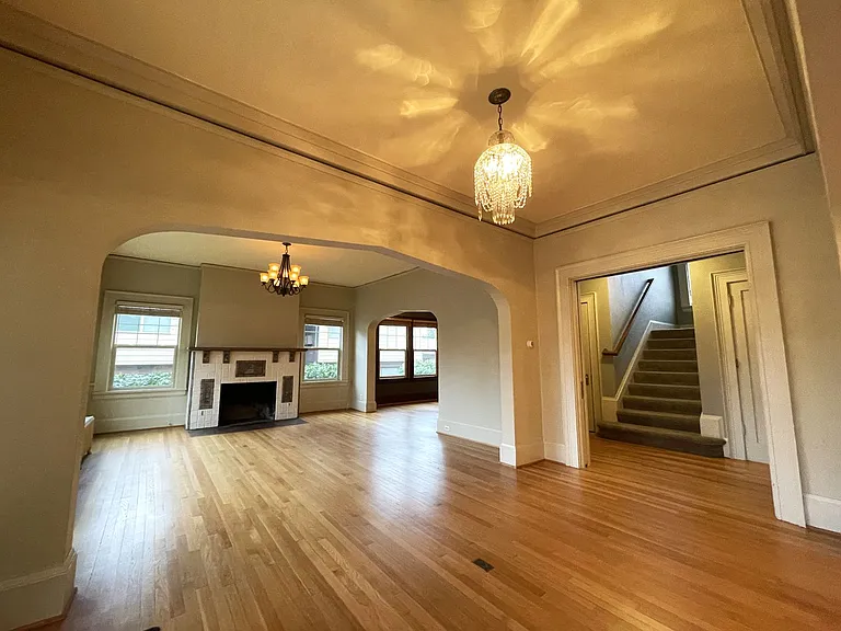 5514 NE Halsey St — Photo 3