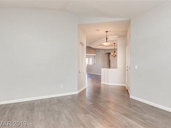 5th image of 8104 Winslow Ave