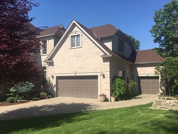 3rd image of 290 Lexington Ct