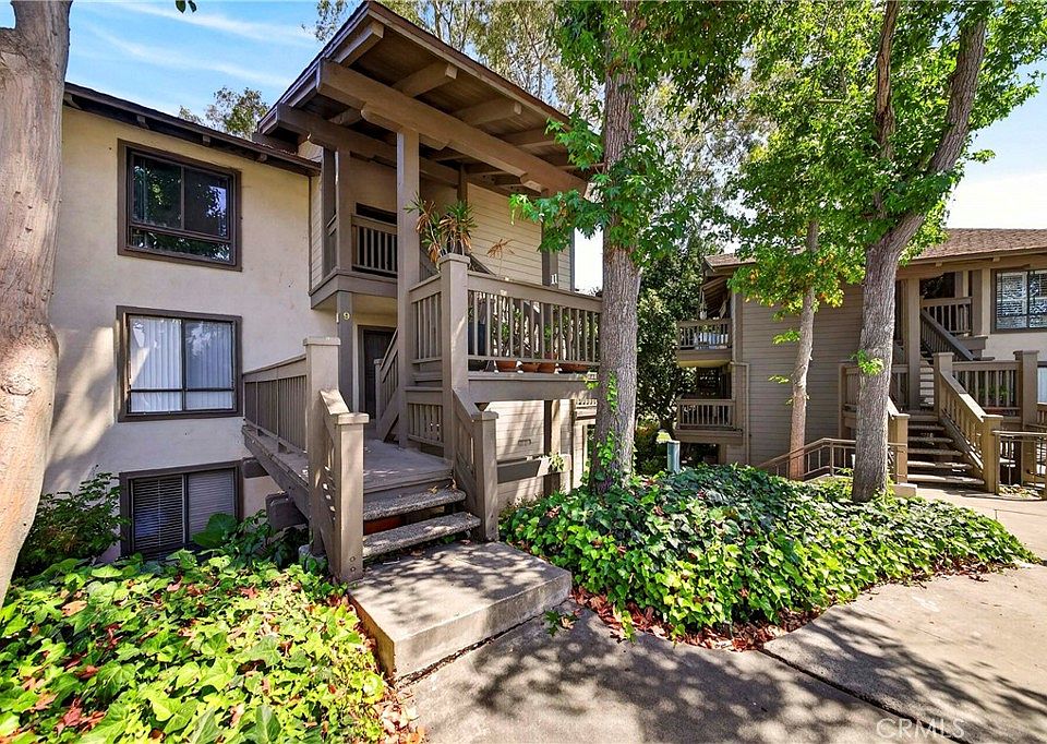 1st image of 9 Madrona