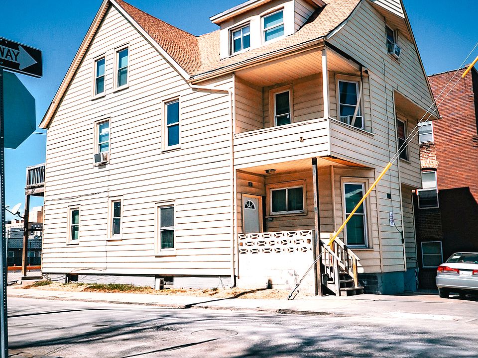 1st image of 424 Park Ave APT 1