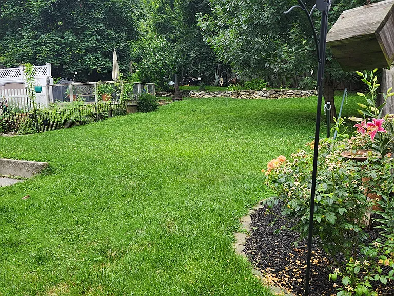 1142 E Matsonford Rd — Photo 23