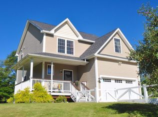 8 Browns Mill Rd, Deerfield, NH 03037