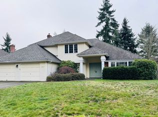 24717 SE 45th Pl, Issaquah, WA 98029