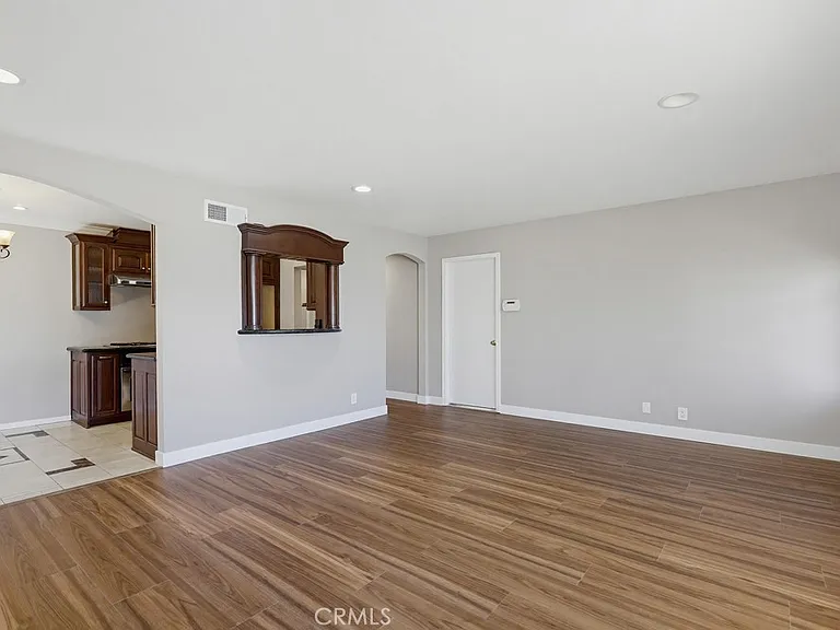 243 N Pageant St — Photo 11