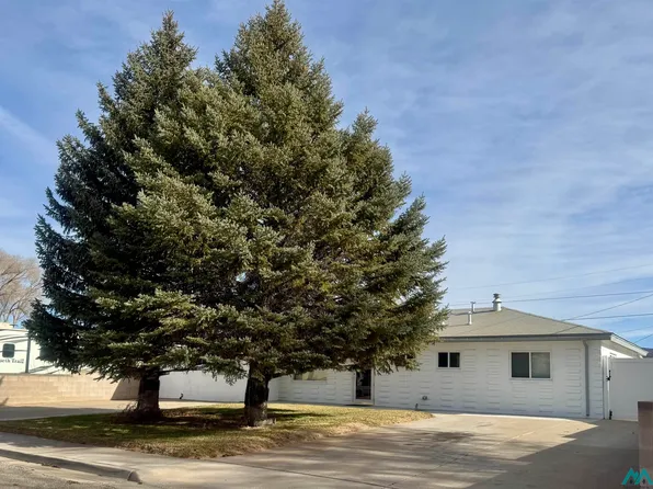1213 Estancia Ave, Grants, NM 87020