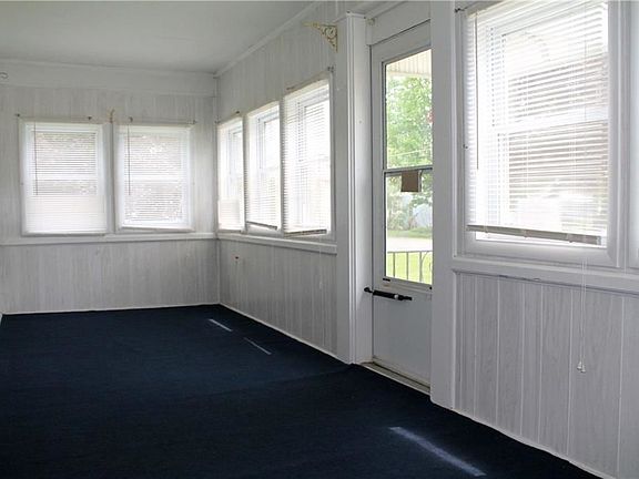 5th image of 5751 Crabtree Ln