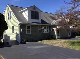 109 Fort Shantok Rd, Uncasville, CT 06382