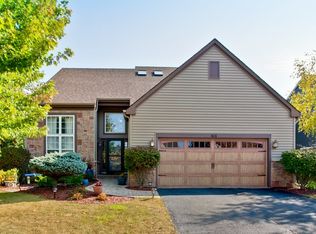 1616 Autumncrest Dr, Crystal Lake, IL 60014