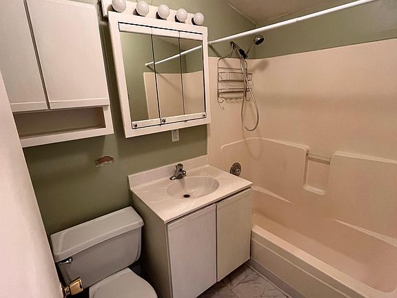 3rd image of 133 E Gorham St #2