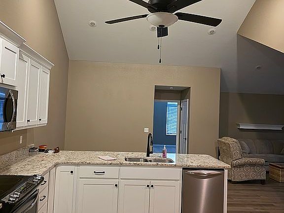 5th image of 816 E Kings Mead Cir #1