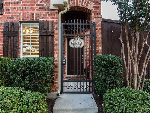 3rd image of 9330 Grosvenor Pl