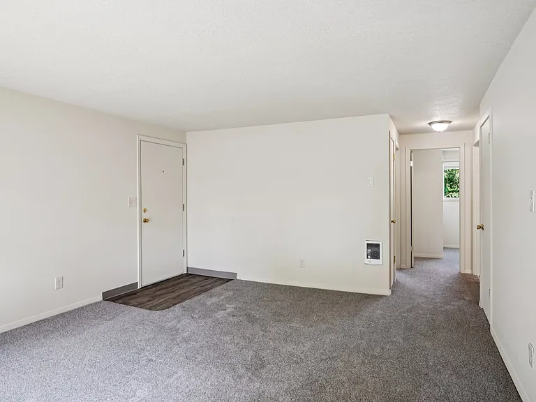 Knoll West Apartments — Photo 15