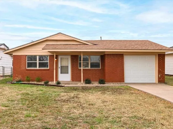 4816 NW Ozmun Ave, Lawton, OK 73505