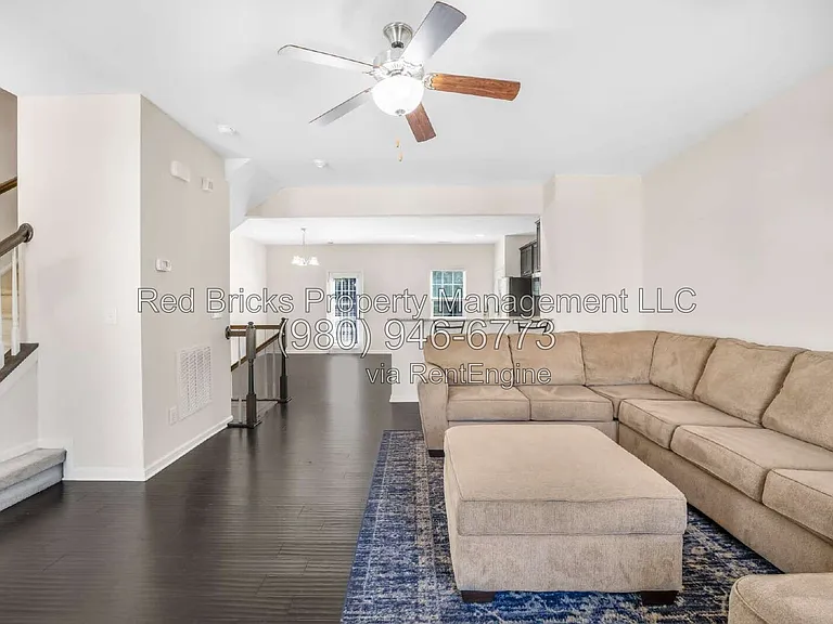 2306 Rachelwood Dr — Photo 16