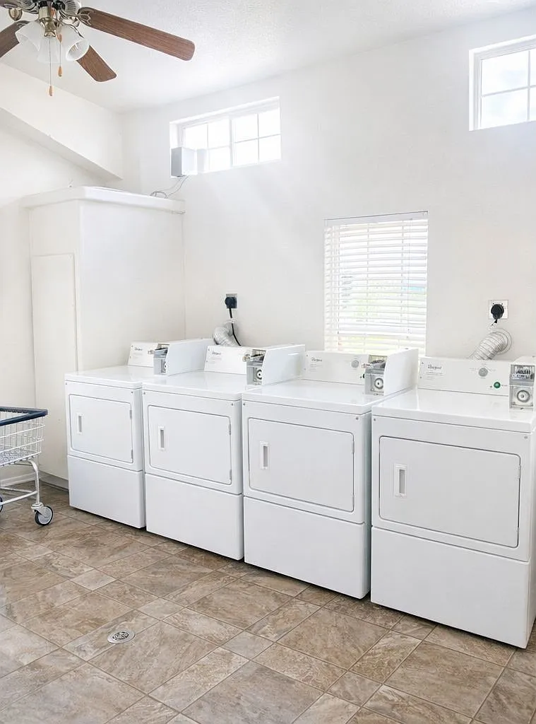 2211 Ashberry Ave — Photo 4