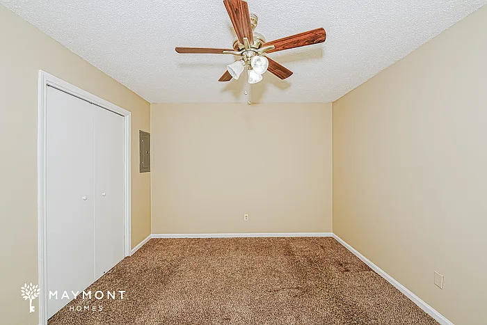 225 Bayberry Rd — Photo 8
