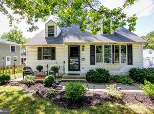 527 Thomas Ave, Barrington, NJ 08007