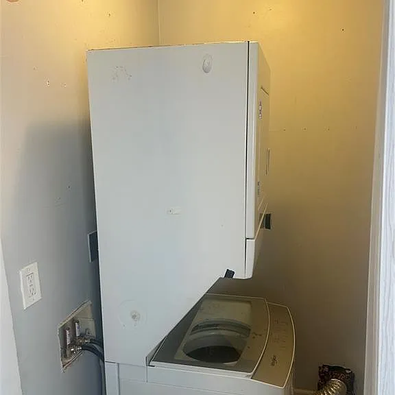 1180 Sims St SW — Photo 9