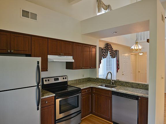 2nd image of 6614 Jupiter Hills Cir #D