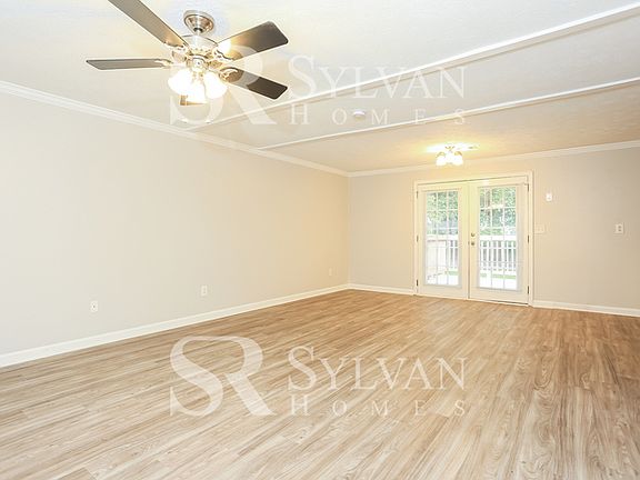 2nd image of 2802 Melanie Ln