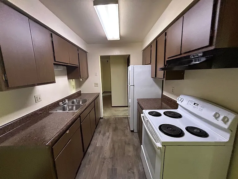60 Bluemound Ct — Photo 5