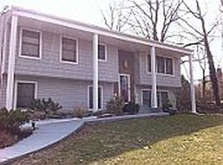 16 Hillsborough Rd, Flemington, NJ 08822