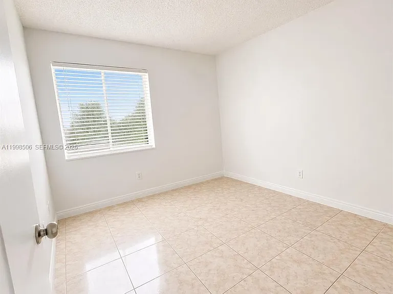 4295 NW 114th Ter #4295 — Photo 13
