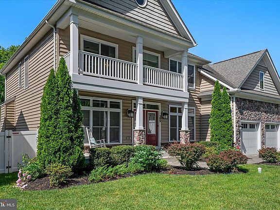 3rd image of 209 Olivia Ln
