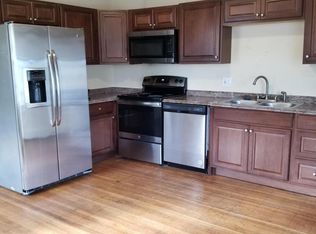 192 Summit St #2L, Pawtucket, RI 02860