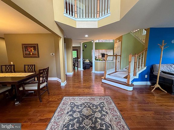 4th image of 13 Whirlaway Dr
