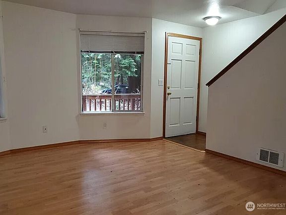4th image of 4234 Winns Hollow Lane