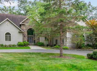 110 Bear Spring Way, Hawley, PA 18428