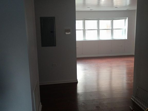 3rd image of 2530 W Fitch Ave APT 2