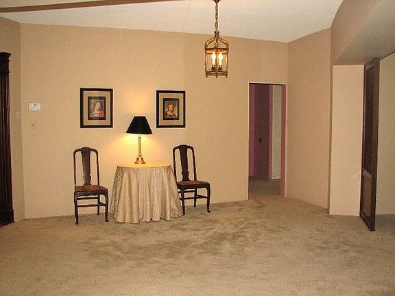 4th image of 823 S Water St APT 3G