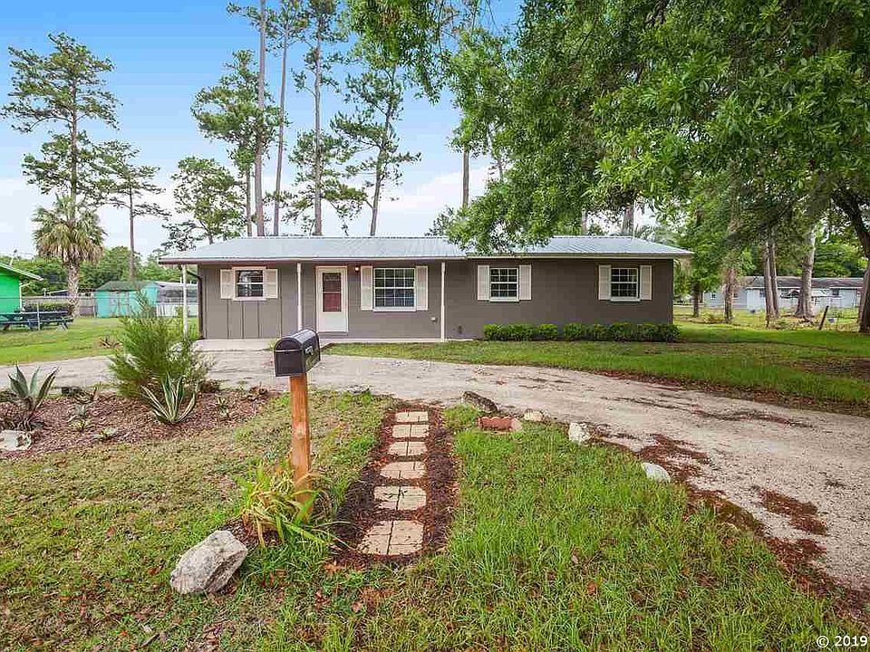 1st image of 22330 SE 60th Pl