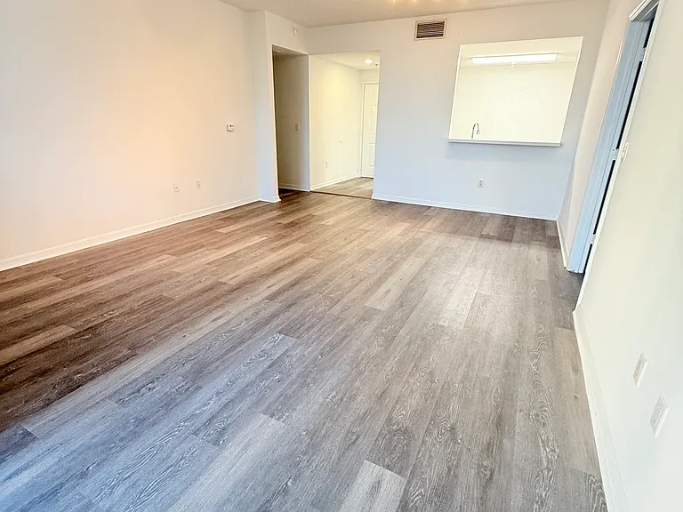 255 Evernia St #1120 — Photo 7